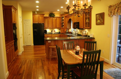 Wells House | 6 Bedrooms, Pool, Jacuzzi, Amazing Landscape, Sleeps 12