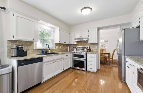 Overland Park House | 6 Beds Kings Game Room+Fenced Yard+MAJOR INTERNATIONAL SPORTING EVENT WC