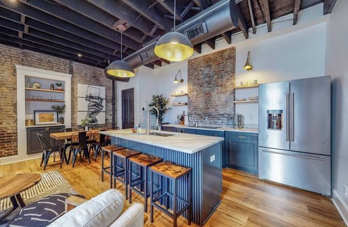 Phoenix Hill House | 6-BR NuLu home with backyard perfect for groups!