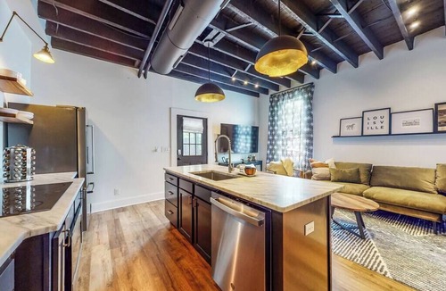Phoenix Hill House | 6-BR NuLu home with backyard perfect for groups!