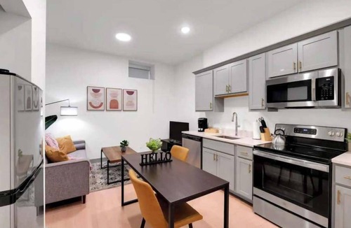 Downtown Louisville Apartment | 6- Unit Bright Condo w Free Parking | Med District