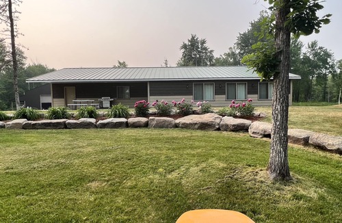 Mora House | 60 acres of wooded bliss!