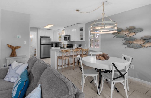 Seagrove Beach Apartment | 60 m² Apartment ∙ 1 bedroom ∙ 5 guests
