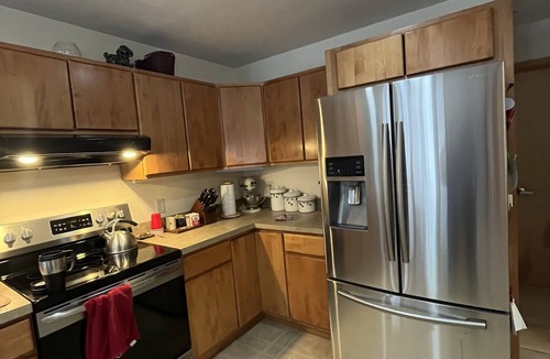 Maple City House | 62 acre Family Retreat with Private Lake and Walking Trails