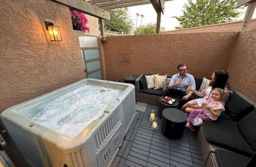 Scottsdale Lodge Villa | 7 BR Golf Tennis SPA Lake Resort Villa