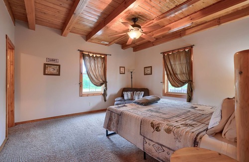 Rockbridge Cabin | 7 br pool lodge just 1 mile from Cantwell Cliffs!