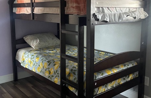 Mora Apartment | 7 mi to Mo state fair/ countryside apartment