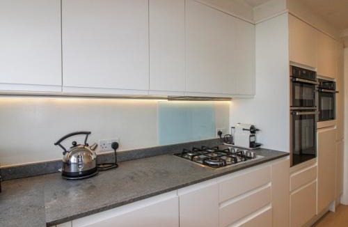 Burgh Island House | 7 Thurlestone Rock