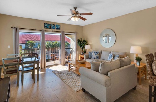 Seagrove Beach Apartment | 75 m² Apartment ∙ 1 bedroom ∙ 6 guests