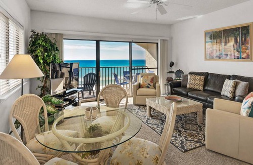 Seagrove Beach Apartment | 75 m² Apartment ∙ 1 bedroom ∙ 6 guests