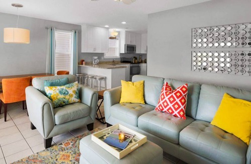 Seagrove Beach Apartment | 78 m² Apartment ∙ 2 bedrooms ∙ 5 guests
