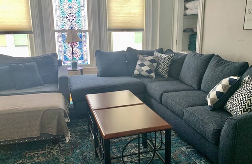 Parkside Condo | 8 Bedroom, 2 Full bath. Walk to Bars and Restaurants, Parking!