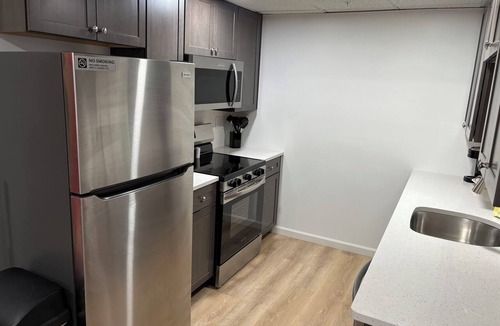 Sandusky Condo | 8 Beds Sleeps 10-Maverick Suite