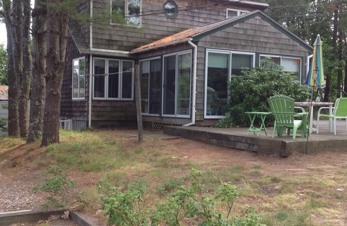 Southern Coast Cottage | 8 day 7 night Rental with short semi private walkway to beach