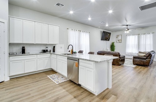 Lubbock Cottage | 8 Mi to Ttu! Pet-friendly Home w/Patio & Yard