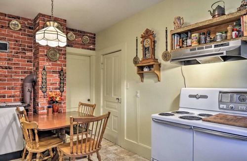 Le Roy Other | 80 Acres Retreat | Firepit, Hiking, Trails, Games