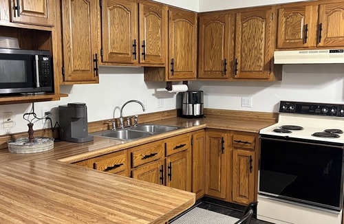 Britton House | 808 on 4th - Charming Family Home in the Heart of Town