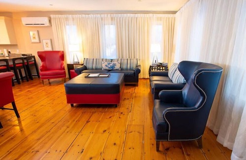 Kennebunk Apartment | 84 Main - 2 Bedroom Suite
