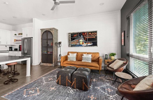 Nashville Condo | 857 ~ 4 Private Suites ~ 4 Miles to Downtown ~ Walk to Hot Spots ~ Garage Parking ~ Super Clean