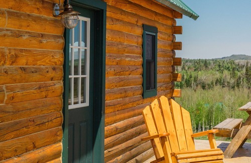 Columbia Falls Cabin | #9 - Flagpole View Cabins - Deluxe Cabin
