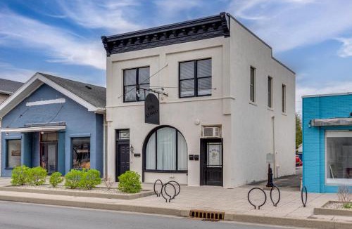 Cumberland Apartment | 9 Mi to Fort Harrison State Park: Apt in Indy