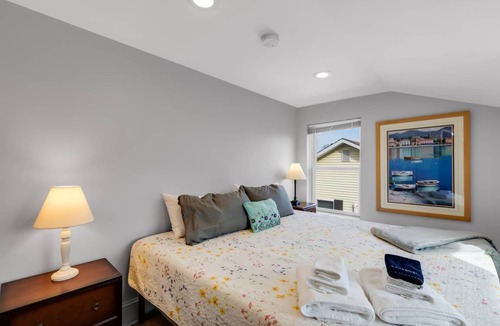 Marblehead Condo | 93 m² Condo ∙ 2 bedrooms ∙ 6 guests