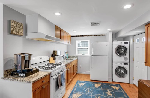 Marblehead Condo | 93 m² Condo ∙ 2 bedrooms ∙ 6 guests
