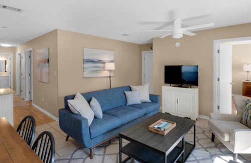 Seagrove Beach Apartment | 96 m² Apartment ∙ 3 bedrooms ∙ 8 guests