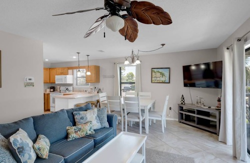 Seagrove Beach Apartment | 96 m² Apartment ∙ 3 bedrooms ∙ 8 guests