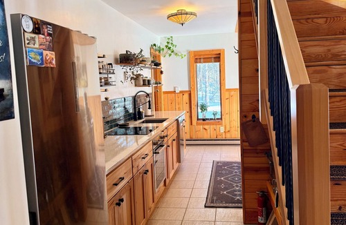 Grand Marais Cottage | A calm and secluded cottage in the woods. Next to the BWCA!