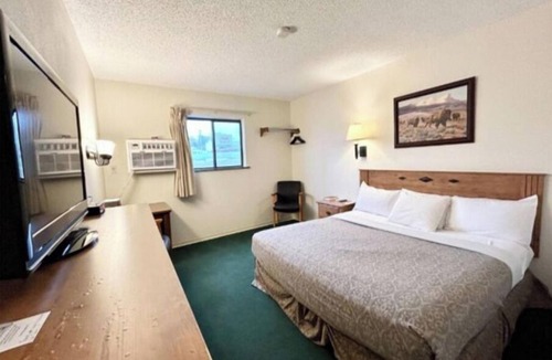 Wolf Point Hotel | A Convenient Place to Stay Featuring Amenities - Great for Weekend Escapes