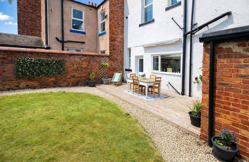 Carlisle Cottage | A cottage that sleeps 8 guests in 4 bedrooms