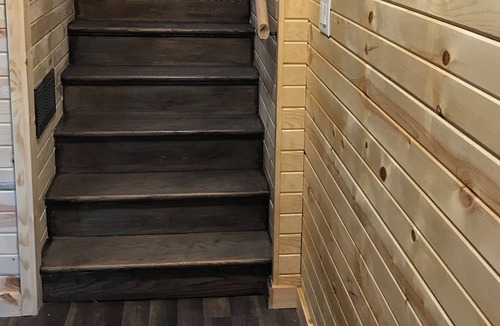 Kenosha Cabin | A cozy cabin getaway on a farm from hustle and bustle of Chicago and Milwaukee.