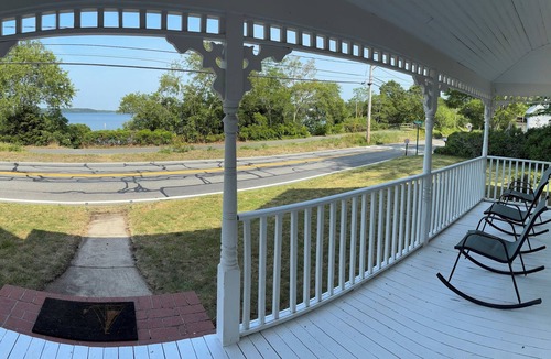 Northwest Harwich House | “A Gem” 4BR & 2BA—Private Sandy Beach & Bike Path Access