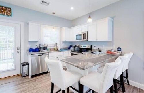 Arundel Cottage | A Gem w/Pool, Trails & Beaches and K'bunkport