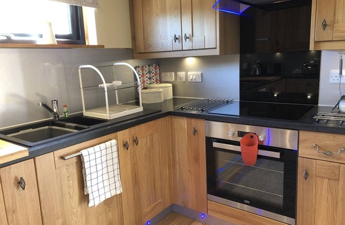 Rashfield Cottage | A Lovely Studio-Lodging for two, by the River in Scotland's first National Park