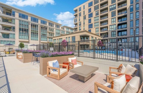 Mile Square Apartment | A+ Luxury Downtown Condo: Espresso+Pool+Gym+Lounge
