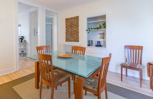 Munjoy Hill Apartment | A Peaceful Oasis on Munjoy Hill: 1st flr - 3BR + parking