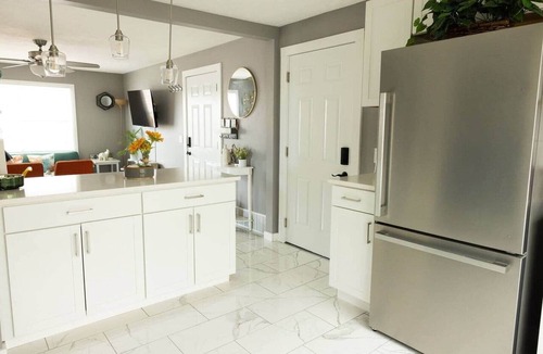 Lorain Apartment | A place to get away with a nice view by the lake.