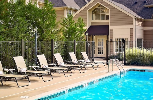 Westlake House | A Place You'll Surely Enjoy! Free Parking, Outdoor Pool, Pets Allowed