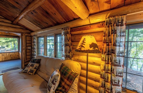 Orr Cabin | A Romantic Lakeside Retreat with Stunning Dock Views