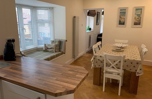 Alnmouth Cottage | A STONE'S THROW, pet friendly, country holiday cottage in Alnmouth