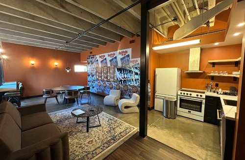 Downtown Louisville Hotel | A12 Lower West Stakes Exacta Suite