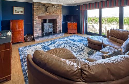 Dingwall House | Abalone