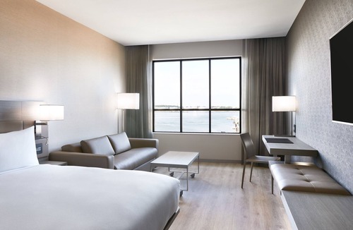 Portland Hotel | AC Hotel Portland Downtown/Waterfront, ME
