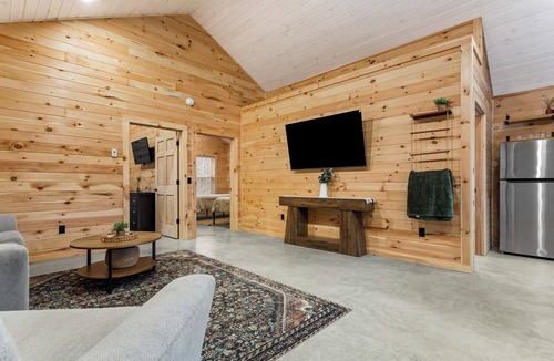 Trenton Cottage | Acadia Timber Cottages #52 - Minutes to Acadia National Park!