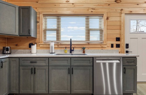 Trenton Cottage | Acadia Timber Cottages #45 - Minutes to Acadia National Park!