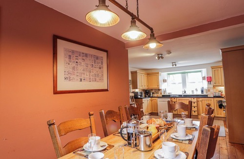 Grantown-on-Spey Cottage | ACHNAGONLIN HOUSE, pet friendly, with open fire in Grantown-On-Spey
