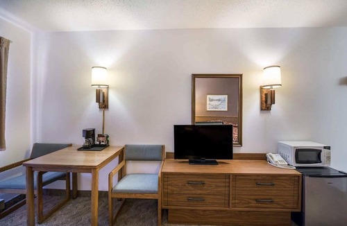 Medora Bed & Breakfast | Actual driving 30 miles from Medora ND-MT BORDER TOWN Nearby Brewery Restaurant