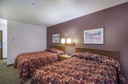 Medora Bed & Breakfast | Actual driving 30 miles from Medora ND-MT BORDER TOWN Nearby Brewery Restaurant